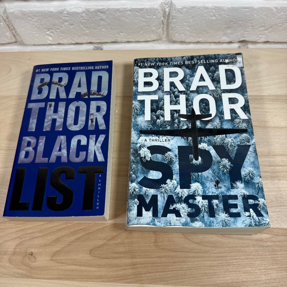Brad Thor Paperbacks THE BLACK LIST and SPY MASTER GUC